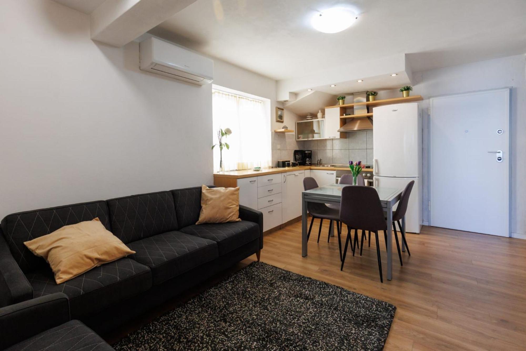 Apartment Banjo Polo Split Exteriör bild